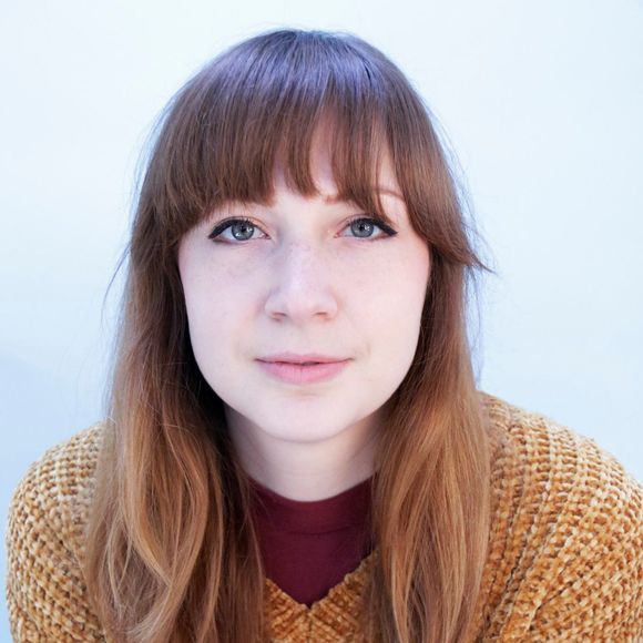 Meet your Posher, Carly - Picture 1 of 1